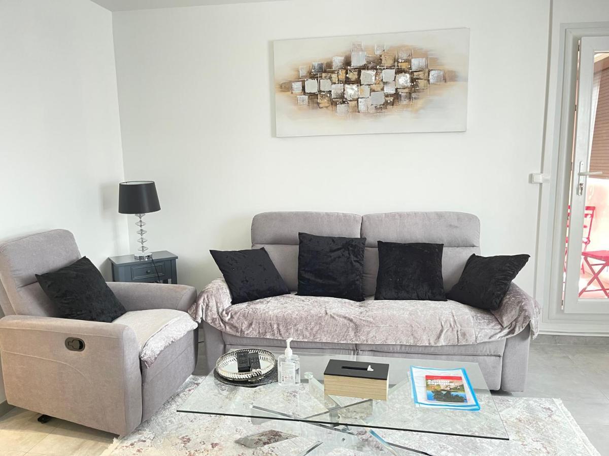Votre Cocon Parfait A 9 Min D'Eurexpo Et 14 Min Groupama Apartment Saint-Priest  Exterior photo