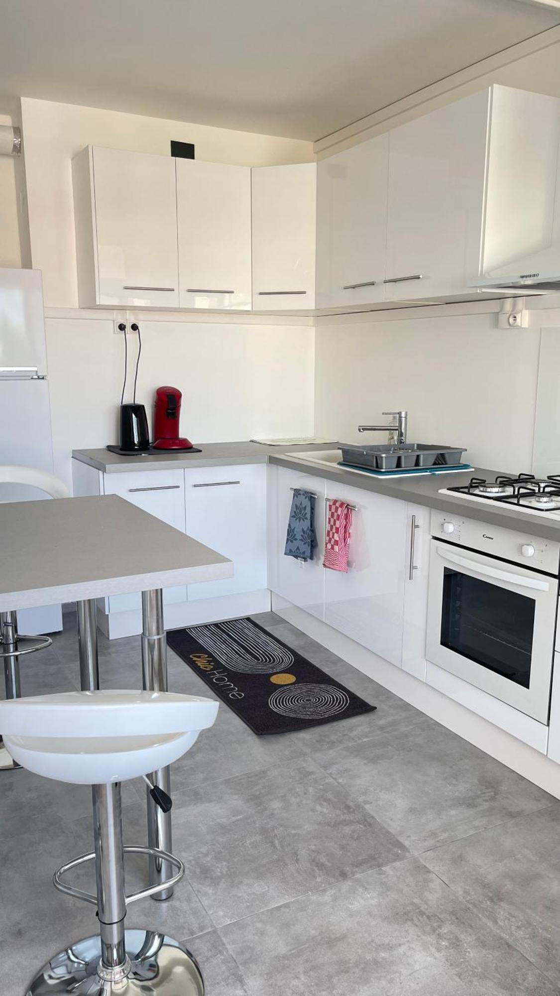 Votre Cocon Parfait A 9 Min D'Eurexpo Et 14 Min Groupama Apartment Saint-Priest  Exterior photo