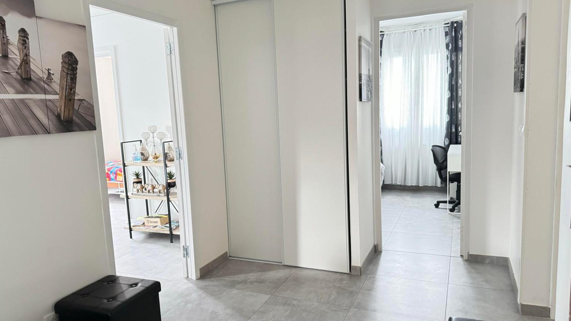 Votre Cocon Parfait A 9 Min D'Eurexpo Et 14 Min Groupama Apartment Saint-Priest  Exterior photo