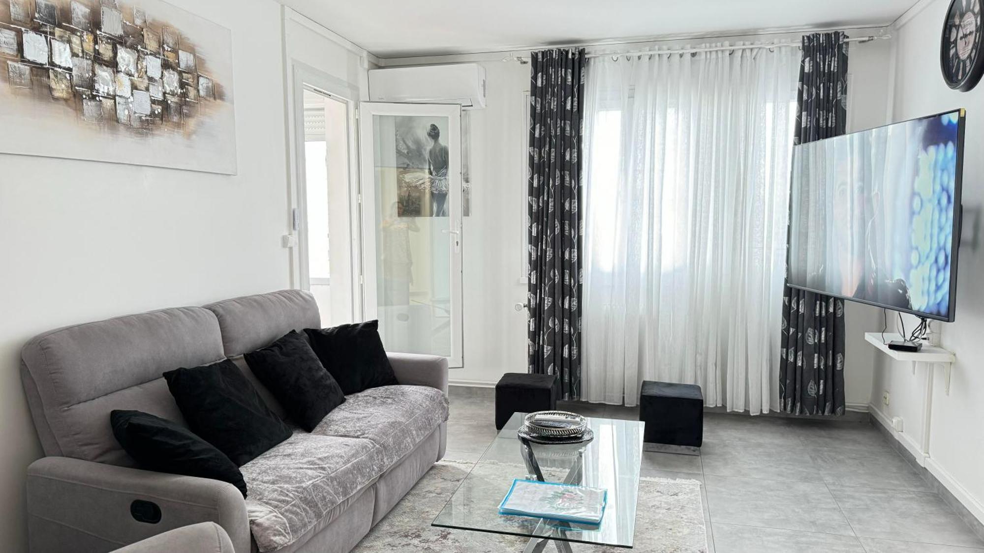 Votre Cocon Parfait A 9 Min D'Eurexpo Et 14 Min Groupama Apartment Saint-Priest  Exterior photo